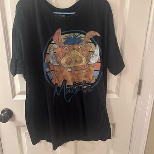 Disney’s Lion King’s Hakuna Matata Pumbaa Graphic Tee Size 2XL